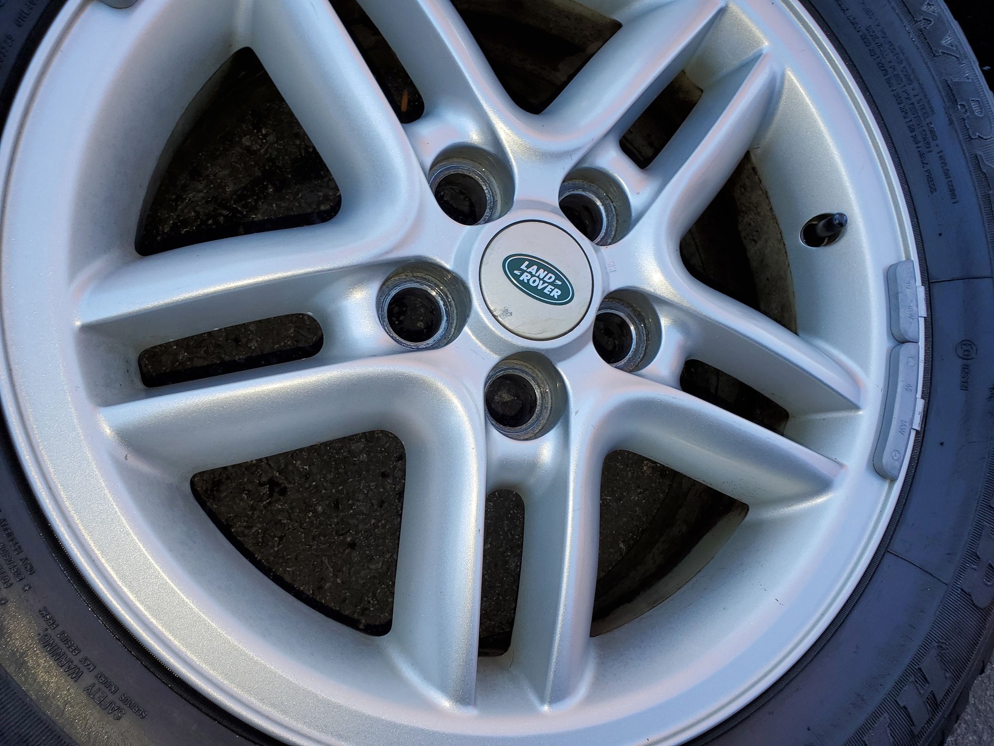 Wheels and Tires/Axles - Set of 5 Hurricane, Discovery 2 wheel - Used - -1 to 2024  All Models - Lawrence Township, NJ 08648, United States