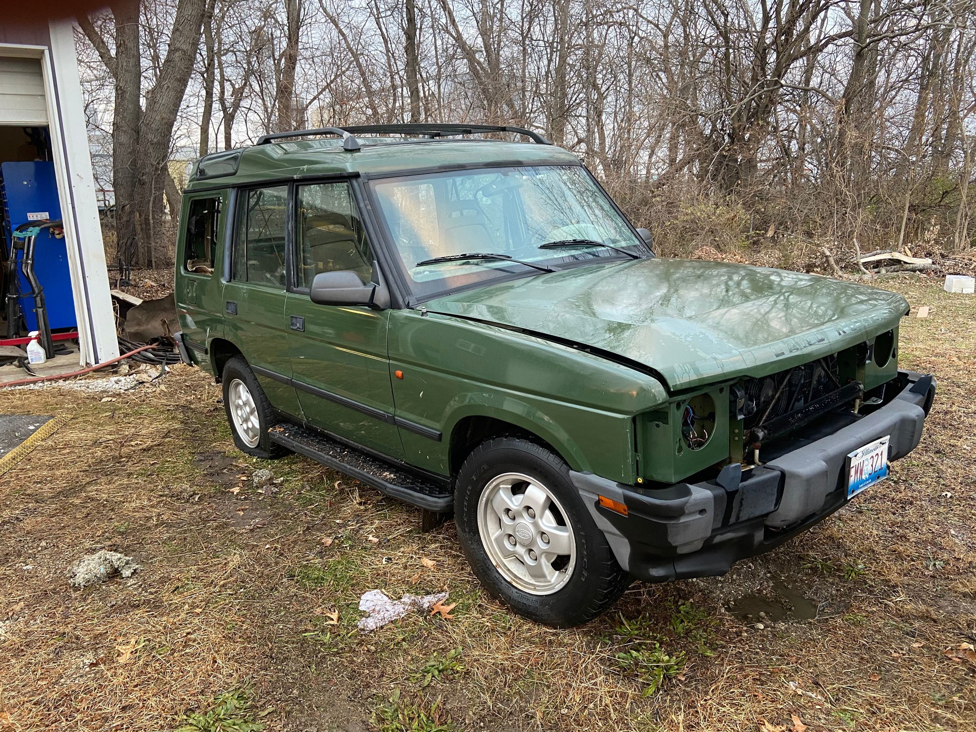 1995 Land Rover Discovery - Parting out 1995 Discovery I - Lacon, IL 61540, United States