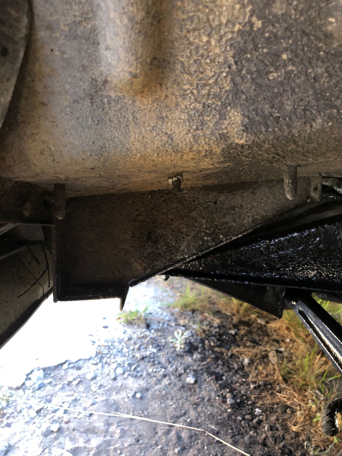 How do I add front mud flaps? Land Rover Forums Land
