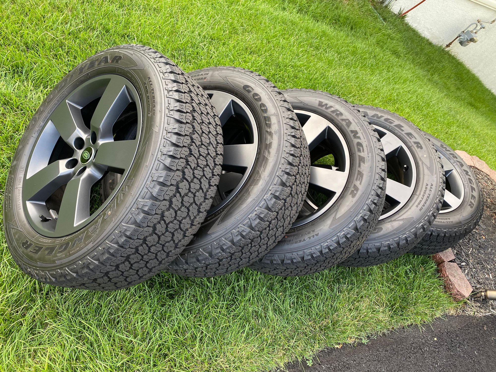 Wheels and Tires/Axles - 2022 defender 20” wheels, tires, and TPMS - Used - 0  All Models - Lorton, VA 22079, United States
