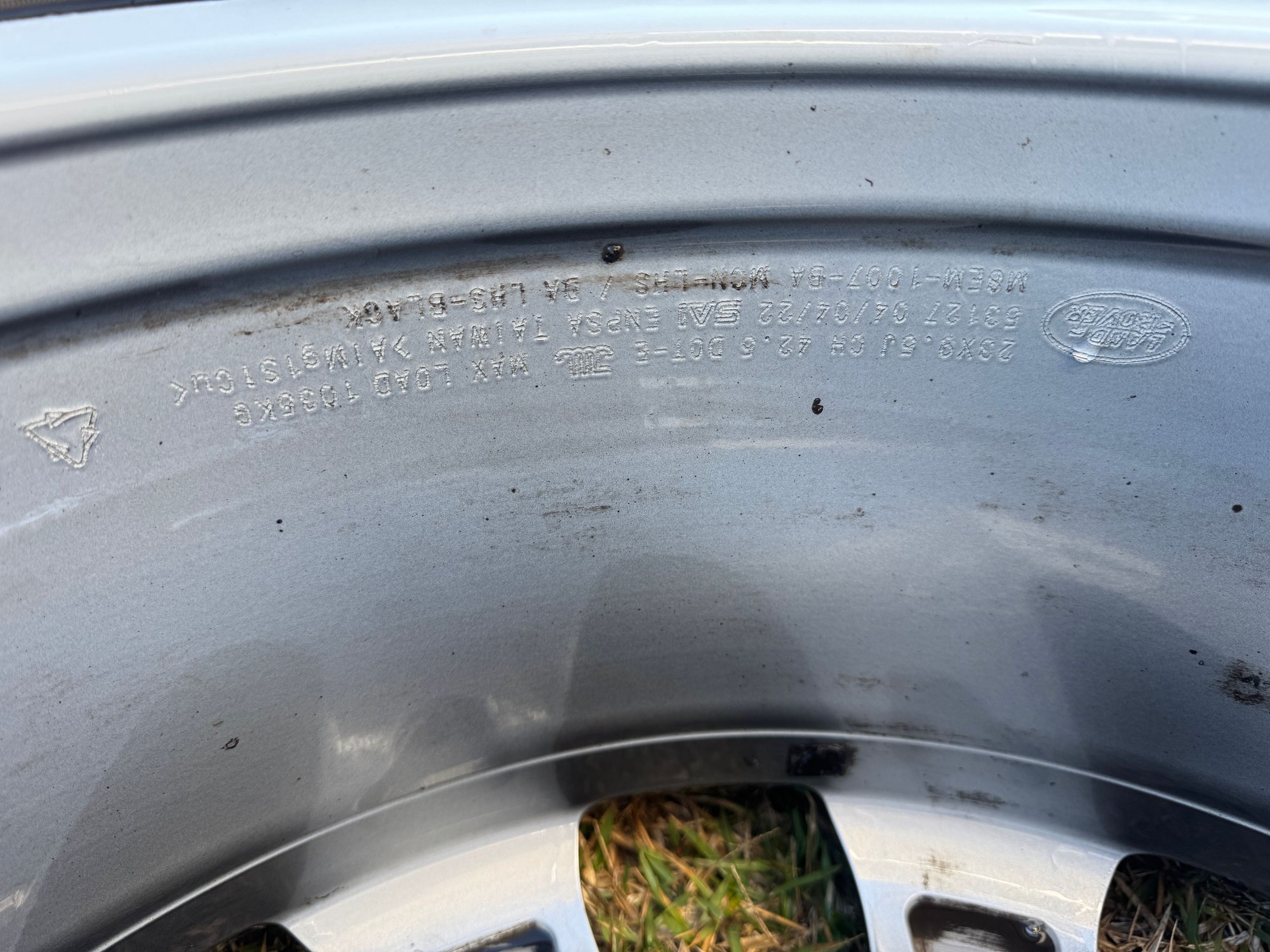 Wheels and Tires/Axles - 23” SV style 1079 wheels and tires - Used - 2010 to 2027 Land Rover All Models - Pensacola, FL 32507, United States