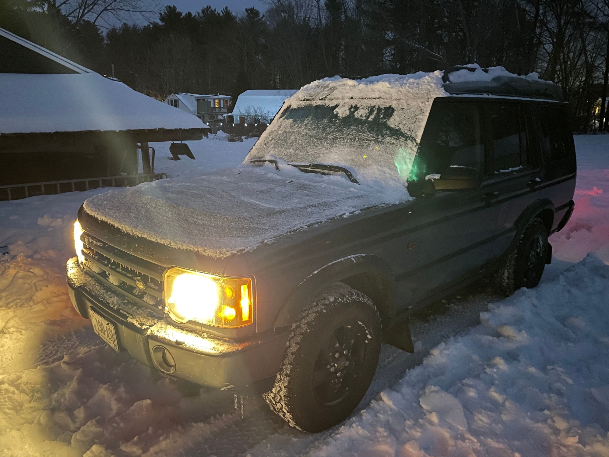 2003 Land Rover Discovery - 2003 Discovery SE 7-Seater w/CDL - Used - VIN SALTW16463A777589 - 181,153 Miles - 8 cyl - 4WD - Automatic - SUV - Gray - Falmouth, ME 04015, United States