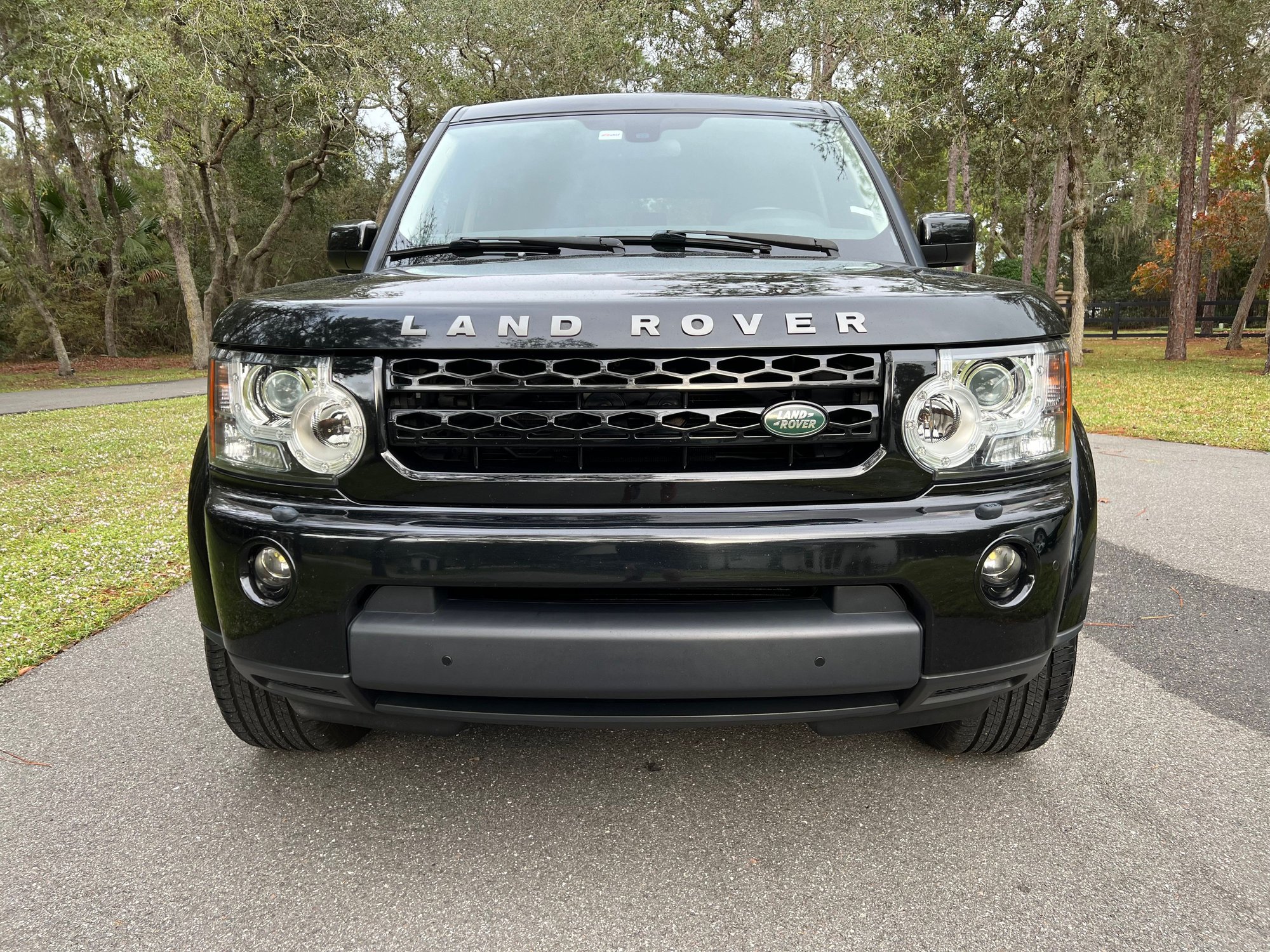 2012 Land Rover LR4 - Clean 2012 LR4 HSE - Used - VIN SALAG2D4XCA622279 - 106,800 Miles - 8 cyl - 4WD - Automatic - SUV - Black - Daytona Beach, FL 32174, United States