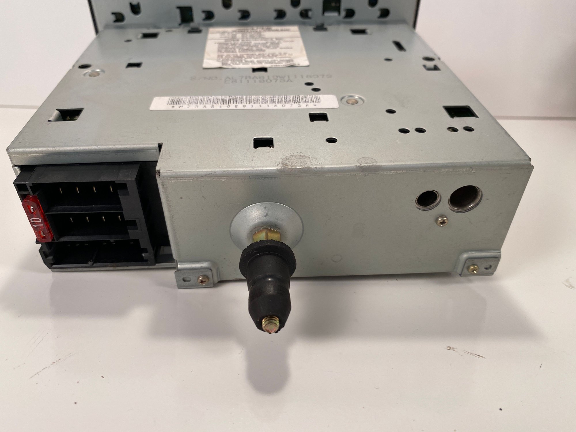 Audio Video/Electronics - Land Rover Discovery 2 Stock Radio - Used - 0  All Models - Gadsden, AL 35907, United States