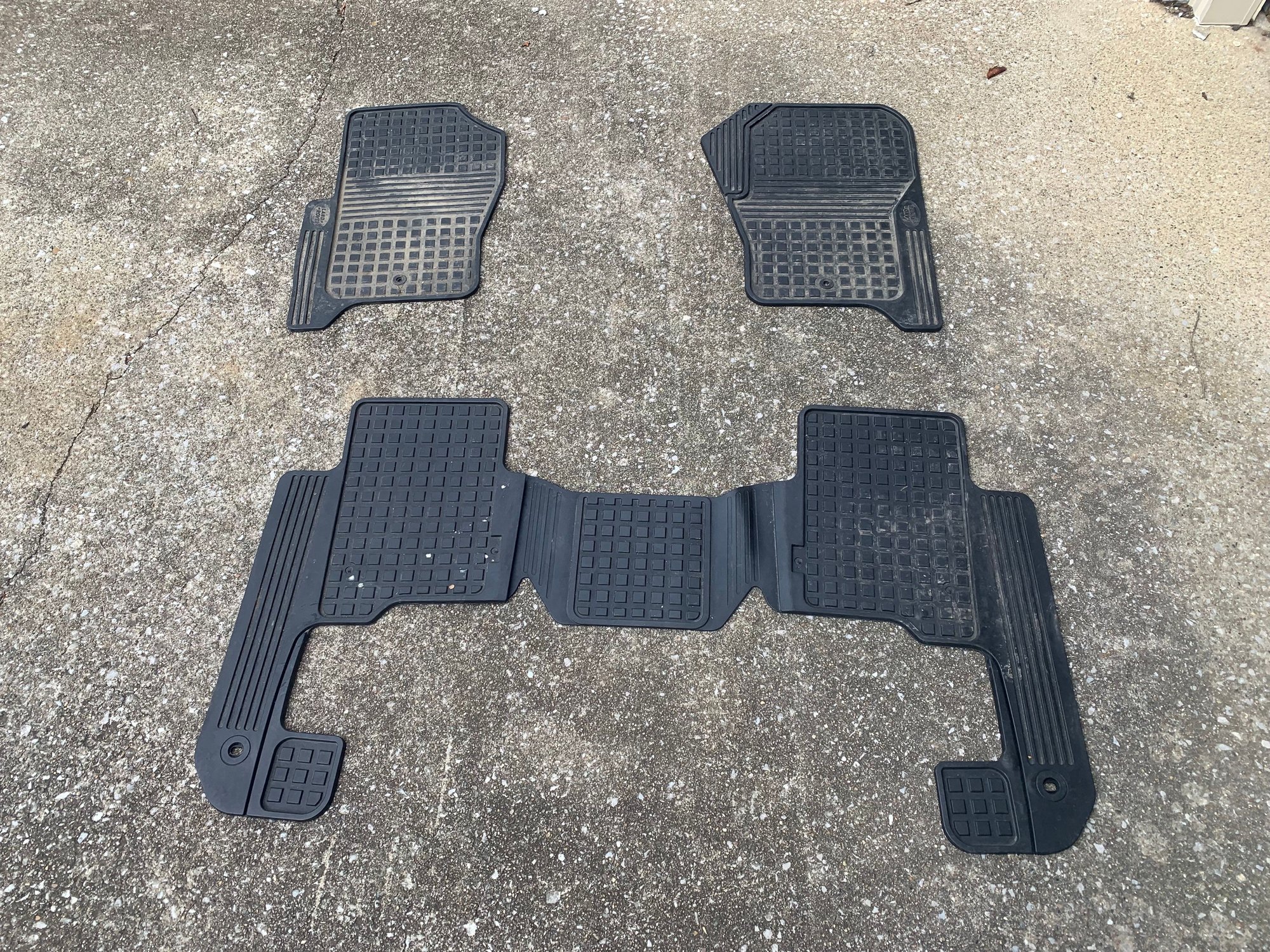 Accessories - LR4 Rubber OEM Mats - Used - 2010 to 2016 Land Rover LR4 - Winchester, KY 40391, United States