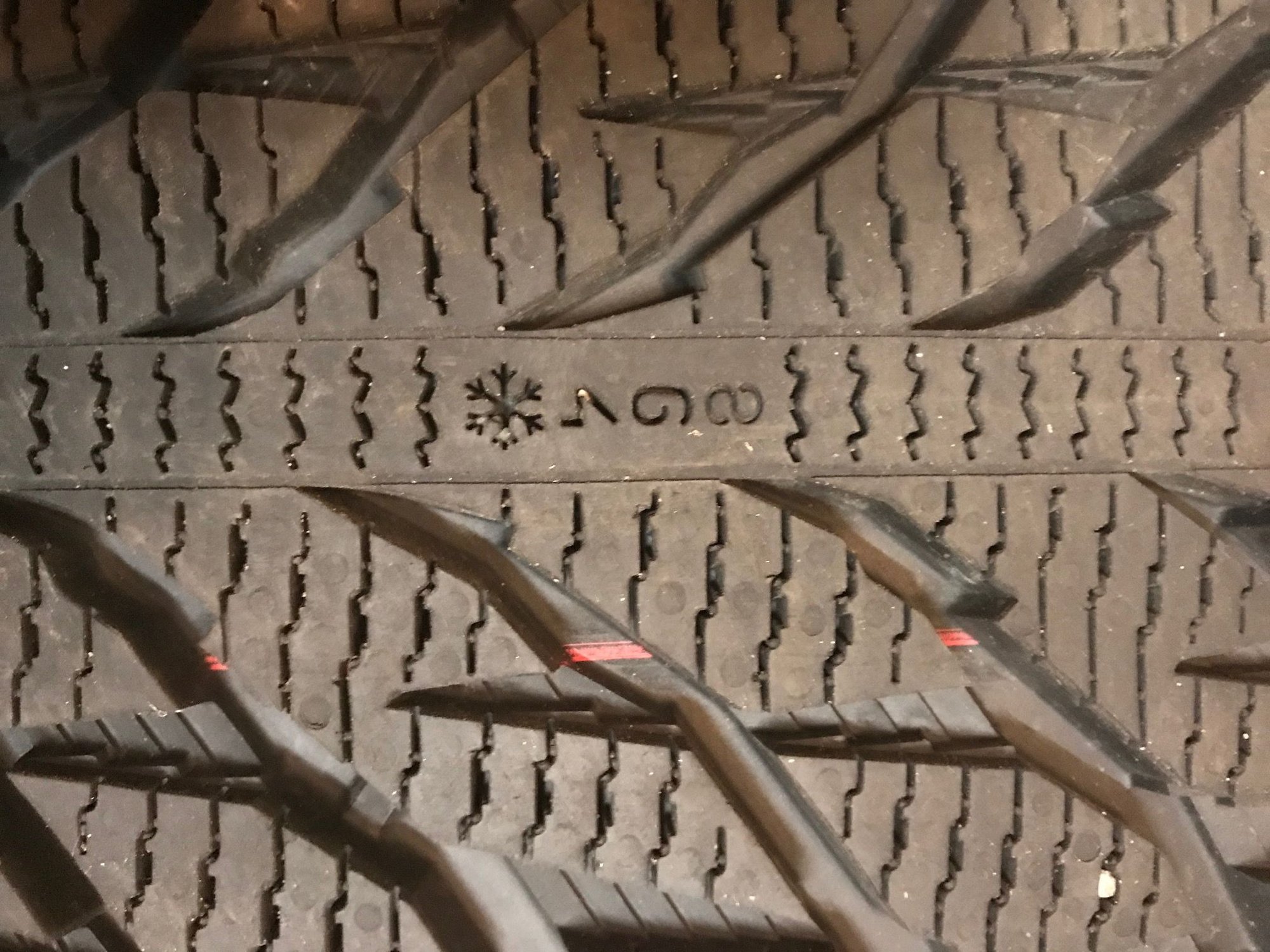 Wheels and Tires/Axles - Winter Tires & Wheels, local pick-up in Massachusetts - Used - 2005 to 2013 Land Rover LR4 - Duxbury, MA 02332, United States