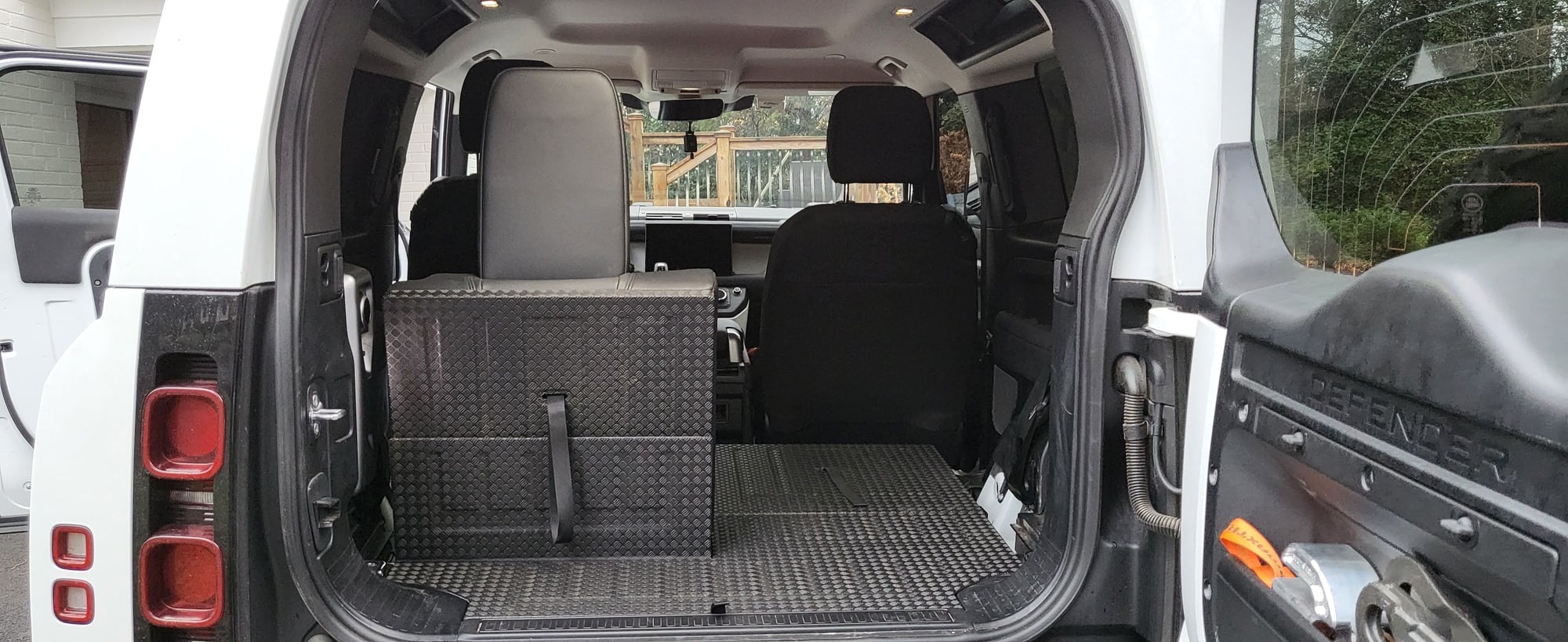 Defender Jumpseat - Land Rover Forums - Land Rover Enthusiast Forum