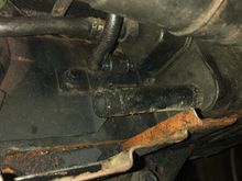 Charcoal canister 
Top tube is vent to purge valve into intake 
Middle tube is tank vent like into canister 
Bottom tube goes to vapour leak detection pump and into filter in engine passenger side 