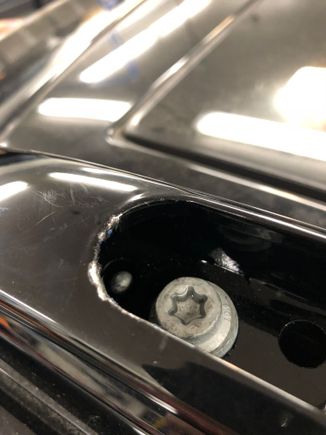 Damage to roof rail. This will be covered by my rack, but still...