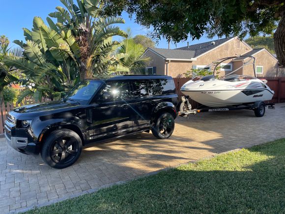 P300 pulling a 20’ Seadoo boat (just under 4,000 lbs). 