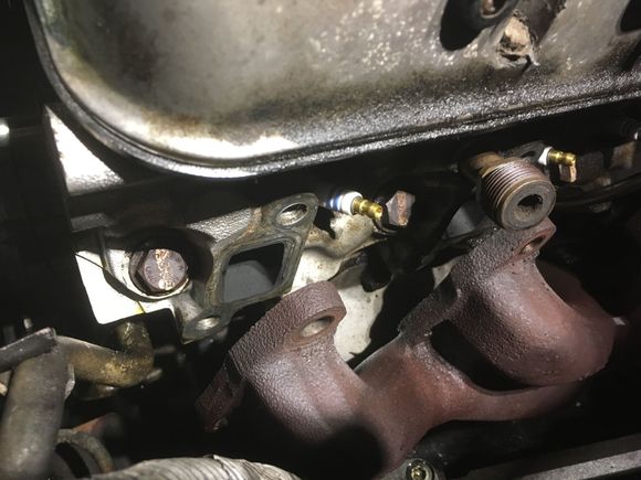 These near the plug and the one on the far left of picrure. Ty