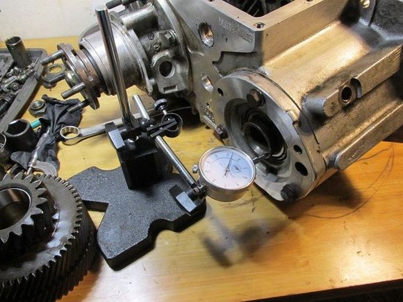 Measuring end float