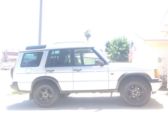 rear end doesn't usually sag, its just on an incline with old tires in the back