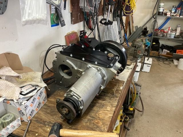 Drivetrain - High Ratio transfer case, like new, along with 4 speed transmission. - Used - 1974 to 1981 Land Rover All Models - Pleasant Valley, CT 06063, United States