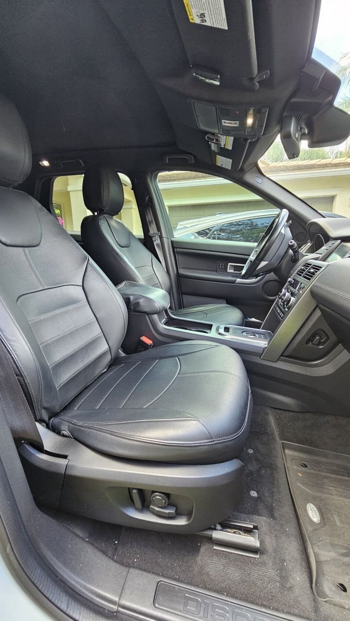 2019 Land Rover Discovery Sport - Land Rover Discovery Sport HSE 49000 miles - Used - VIN SALCR2FX9KH807004 - 49,100 Miles - 2 cyl - 4WD - Automatic - SUV - White - Royal Palm Beach, FL 33411, United States