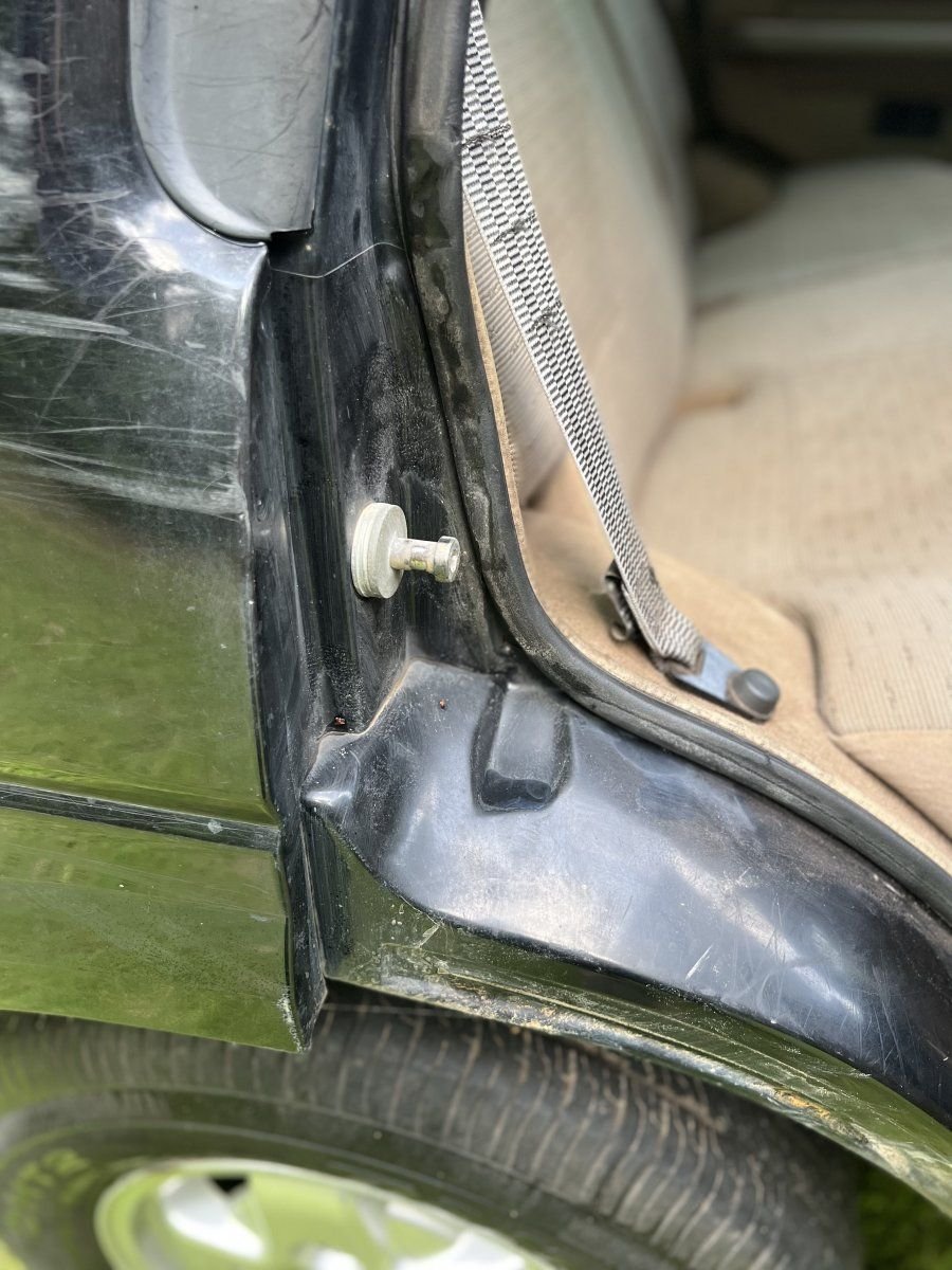 1996 Land Rover Discovery - 1996 5-speed 4.6 D1 SE7 - Used - VIN SALJY1288TA195889 - 142,999 Miles - 8 cyl - 4WD - Manual - Conroe, TX 77384, United States