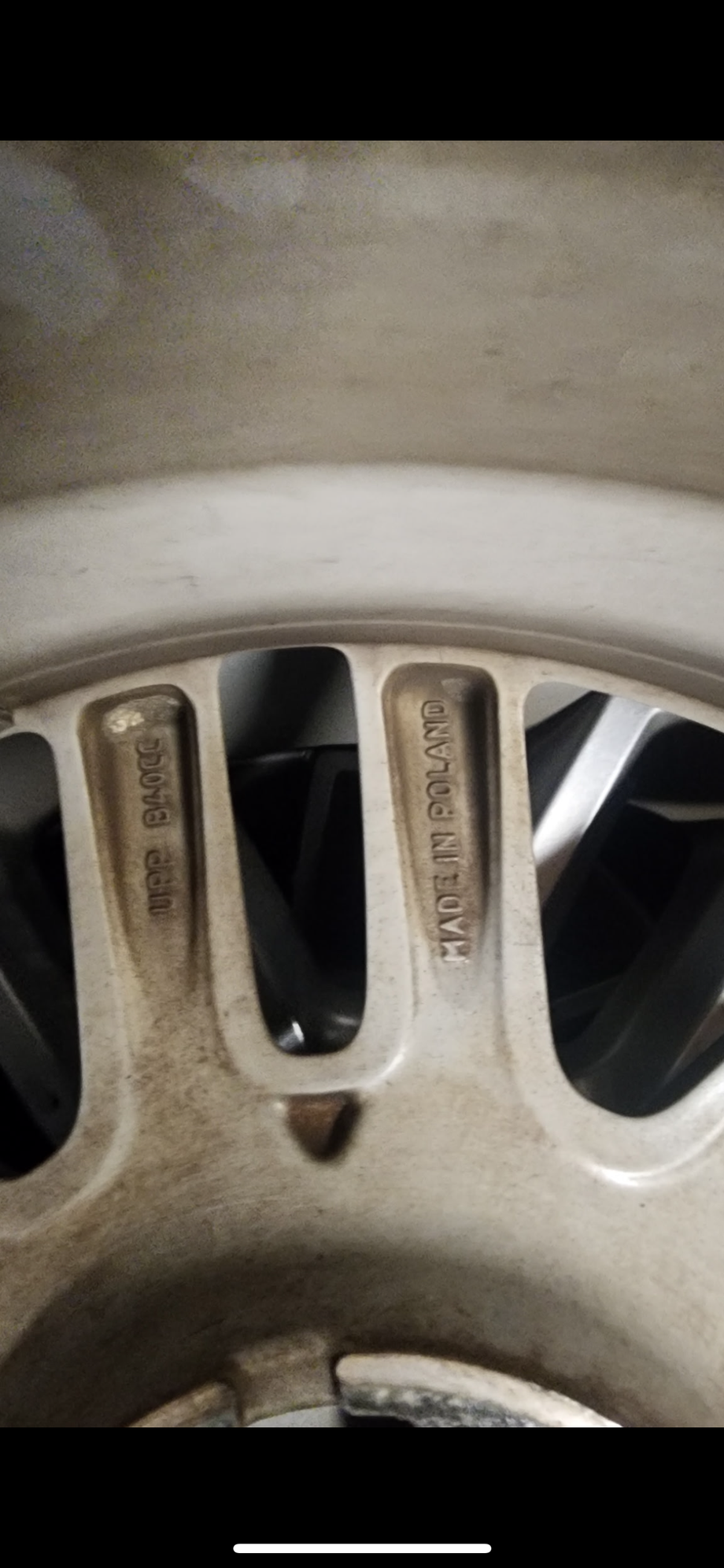 Wheels and Tires/Axles - Land Rover rims and tires Set of 5( price 1600$ cash preferred ) - Used - All Years  All Models - Camarillo, CA 93012, United States