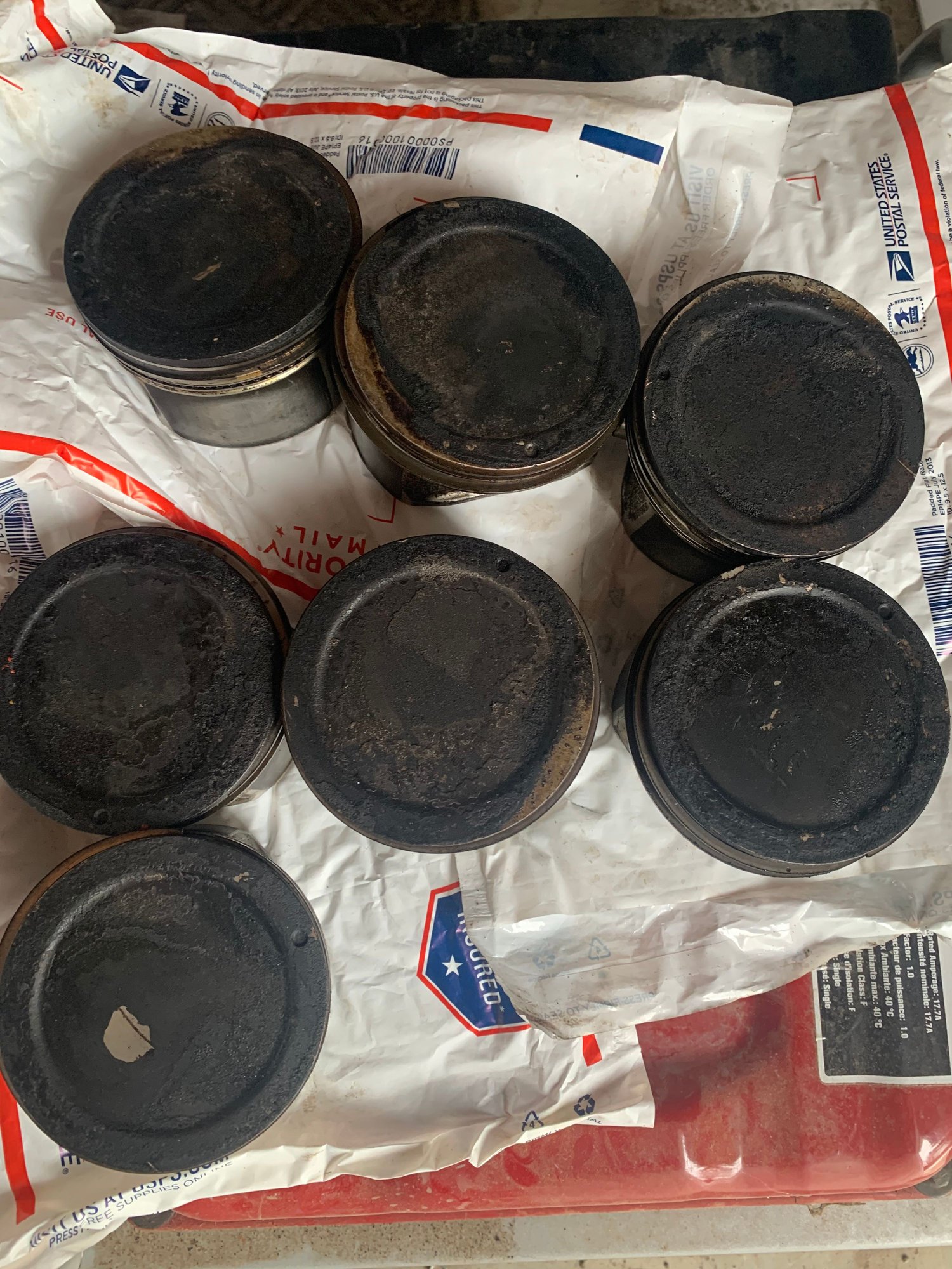 Miscellaneous - 7x LQ4 pistons - Used - 1999 to 2006 Chevrolet 1500 - Kingston, ON K7R3K6, Canada