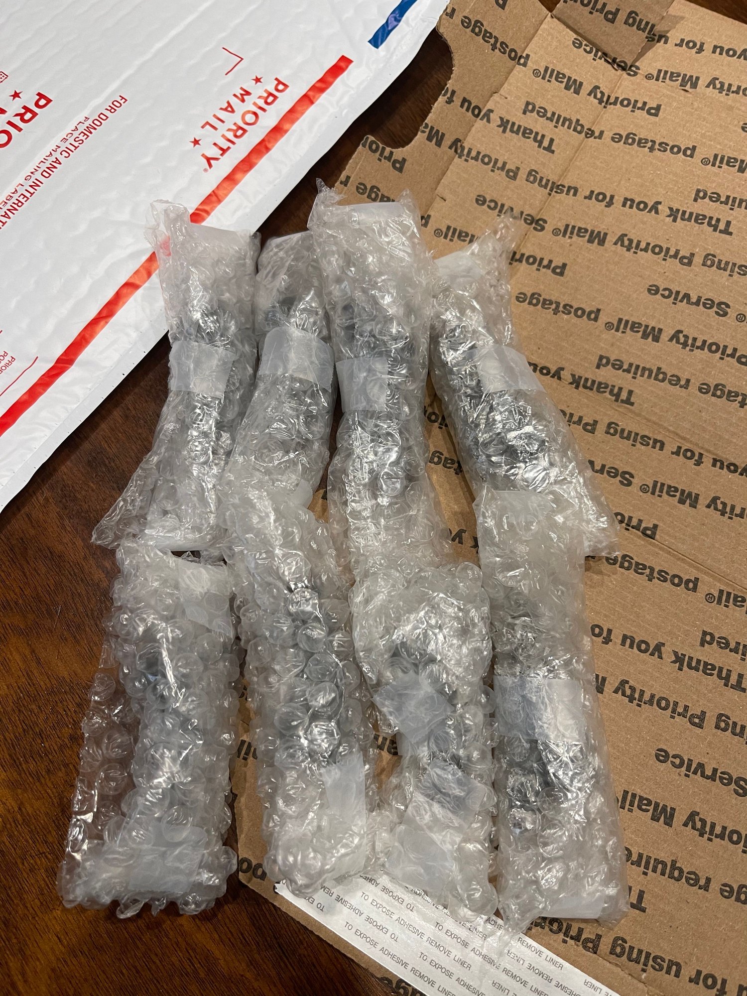 Engine - Intake/Fuel - FS: 8 GM 28lb Fuel Injectors 12561462 - Used - 0  All Models - Chantilly, VA 20152, United States