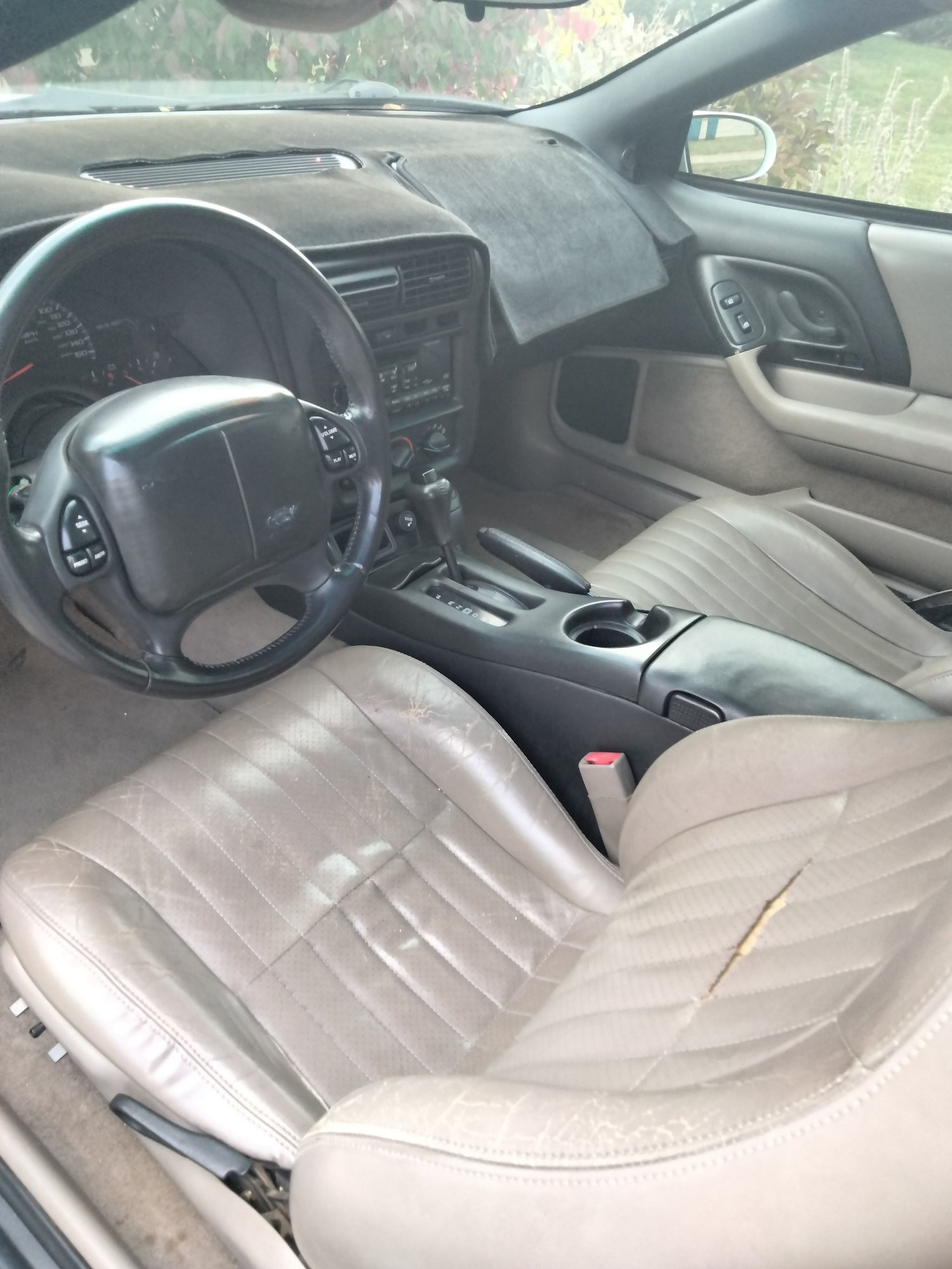 2002 Chevrolet Camaro - 2002 Camaro - Used - VIN 2g1fp22g622159868 - 122,500 Miles - 8 cyl - 2WD - Automatic - Coupe - White - Downers Grove, IL 60516, United States