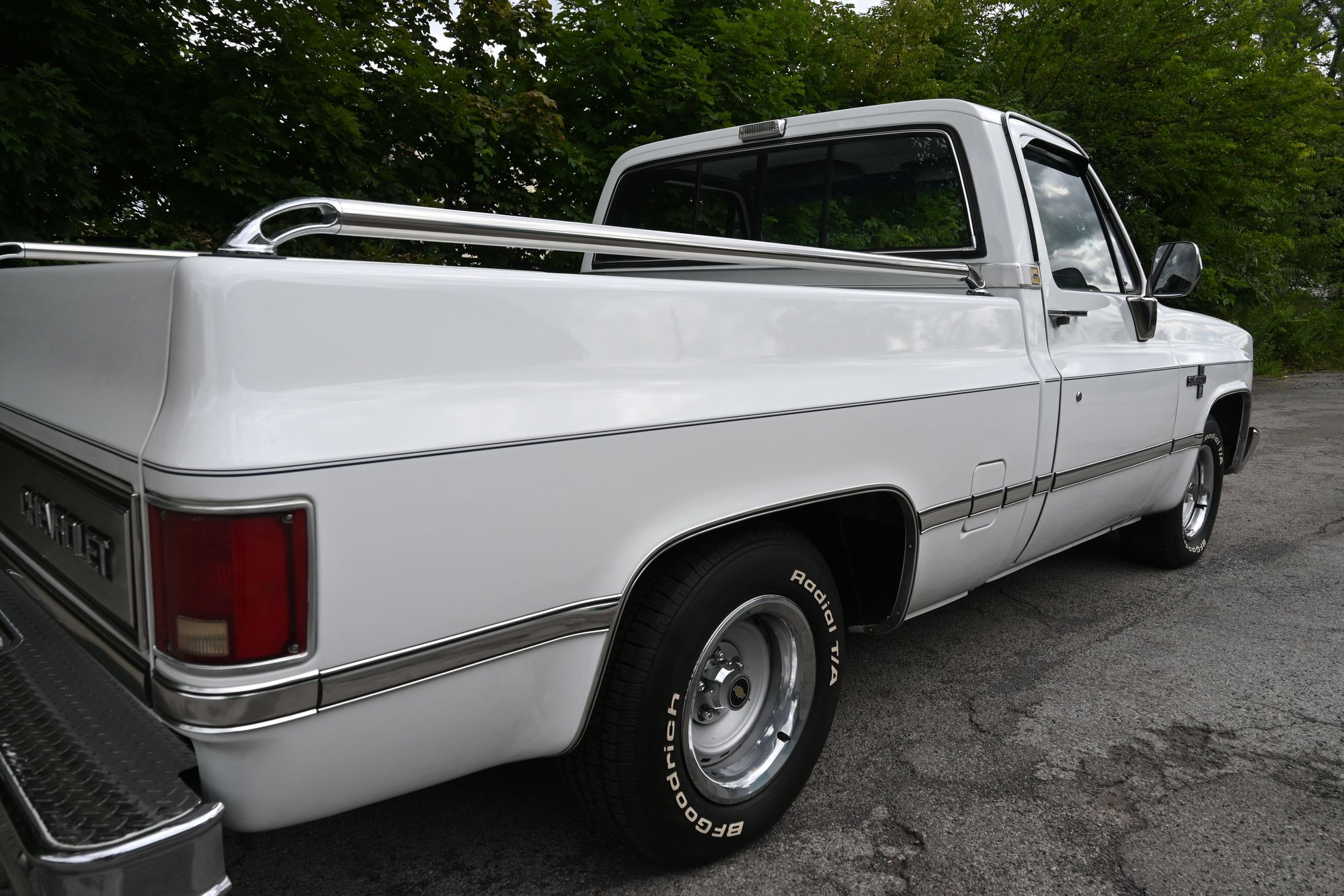 1988 Chevrolet C15 - Nice Original 1986 Chevrolet Truck - Used - VIN 1GCDC14H0GF397103 - 102,000 Miles - 8 cyl - 2WD - Automatic - Truck - White - Rochester, NY 14609, United States