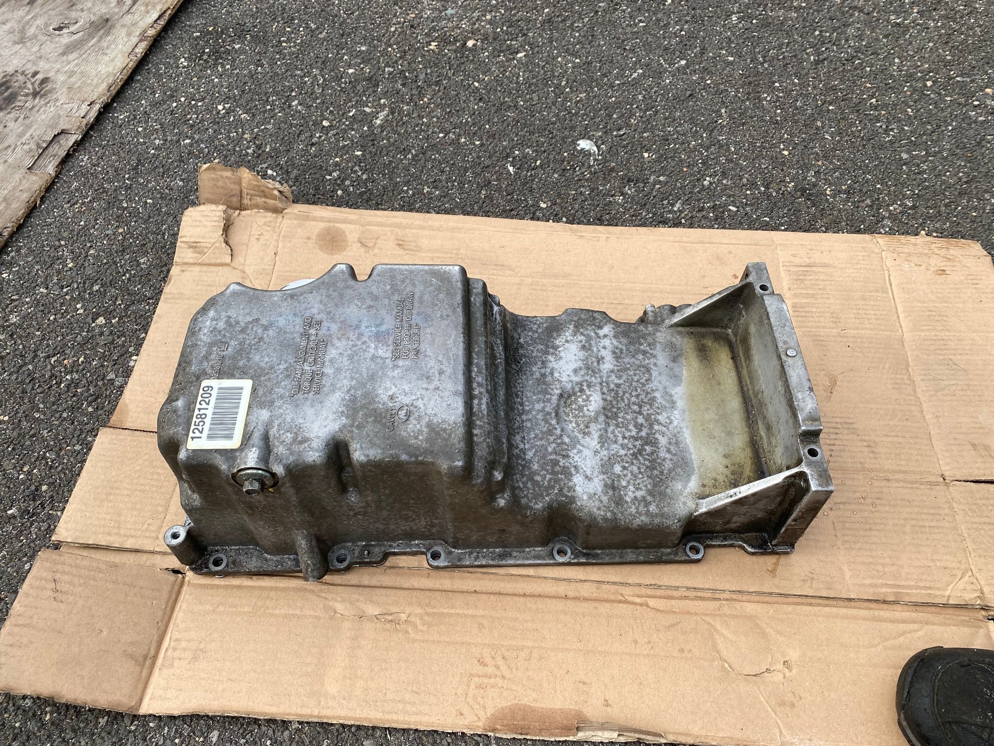 Miscellaneous - 04-06 GTO oil pan and lines - Used - 0  All Models - Seaford, NY 11783, United States