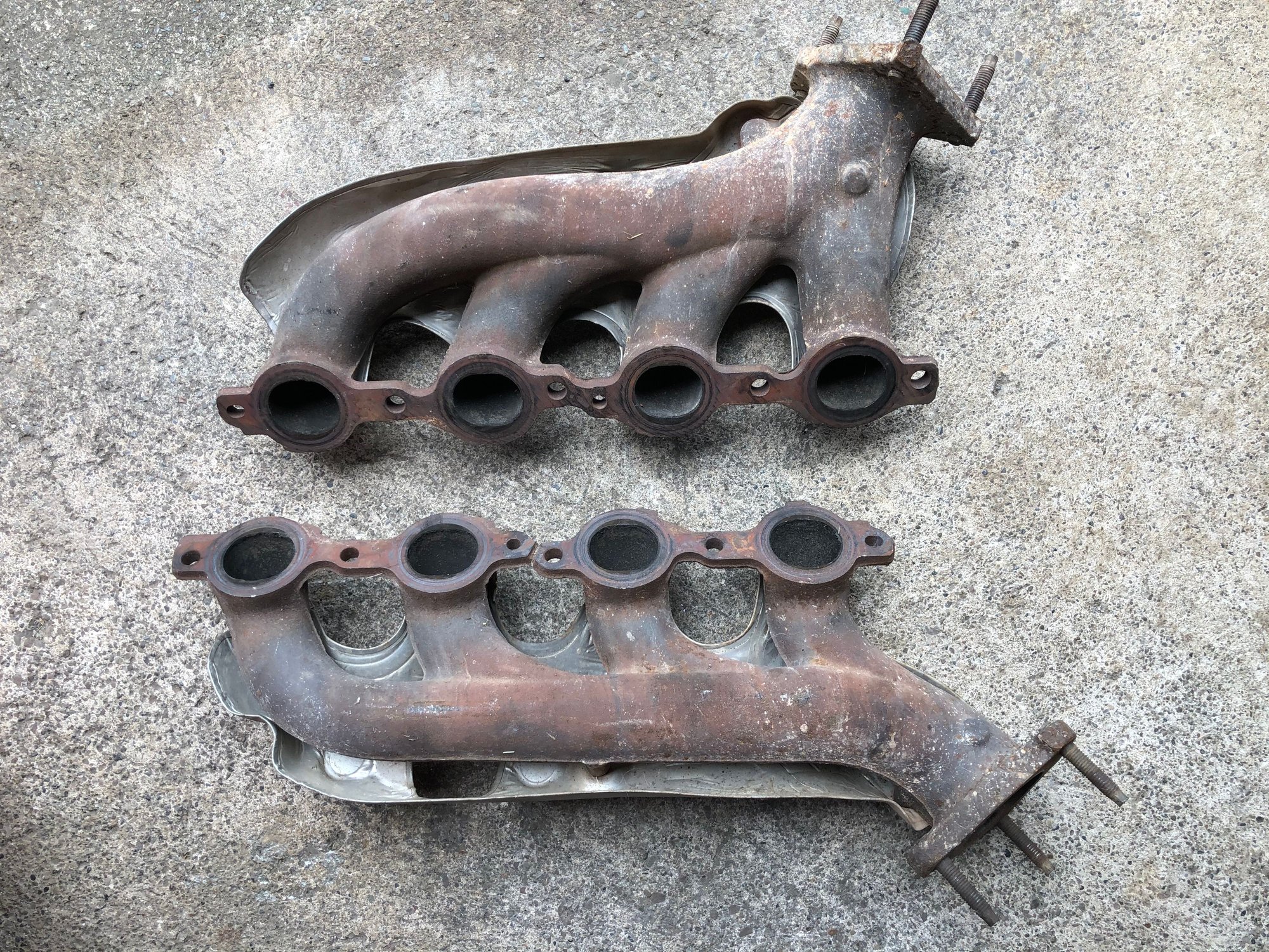 LQ4 exhaust manifolds with vband clamps LS1TECH Camaro and