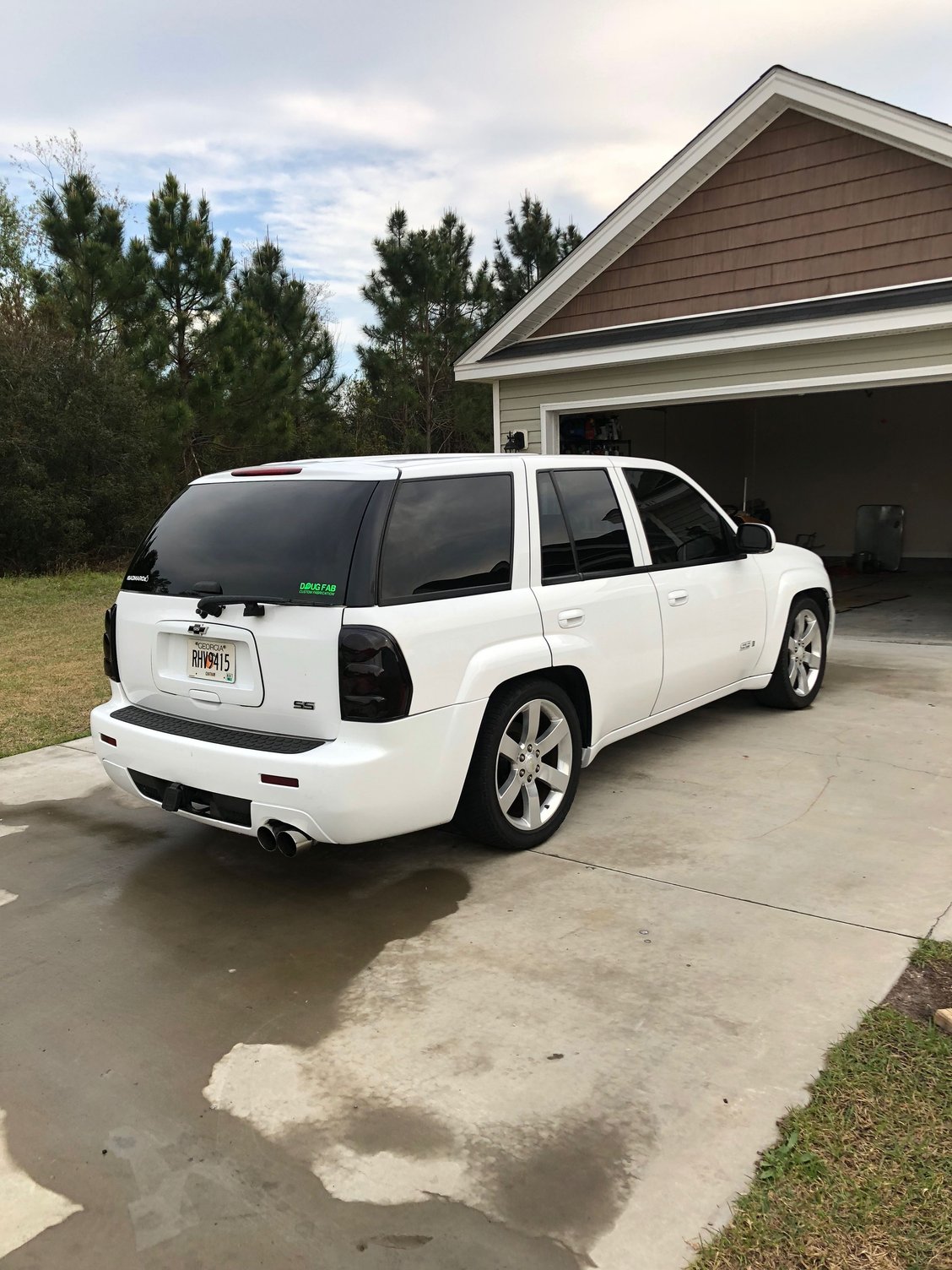 2007 Chevrolet Trailblazer - 2007 Chevy Trailblazer SS - Used - VIN 1GNES13H972261656 - 8 cyl - 2WD - Automatic - Truck - White - Bellmore, NY 11710, United States