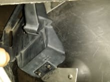 Same thing on front braket, used existing hole