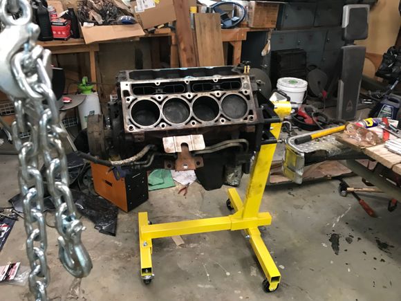 Crusty and dirty Gen 3 LQ4 with long crank