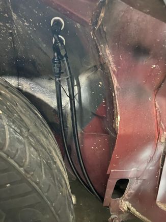 Loosely mounted fuel lines that will be tucked behind the inner wheel well. I’ve now got them more tucked mounted towards the rear of the wheel well. 