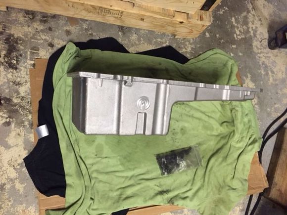 Mast oil pan