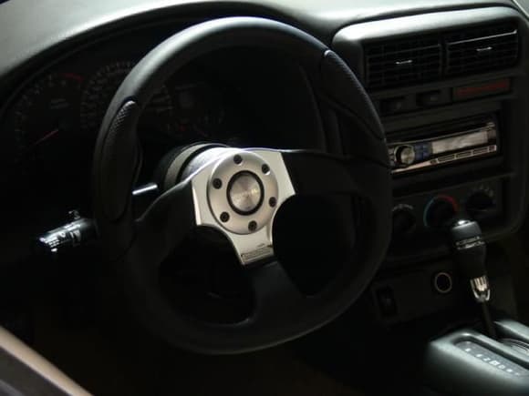 momo commando r steering wheel and momo automatico shift knob