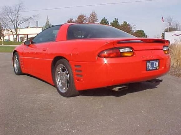 This car was also specially ordered with the stock Z28 exhaust tips instead of the Callaway 3&quot; round tips.
