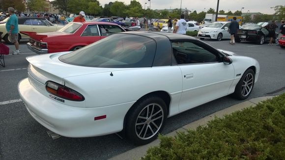 Home Depot cruise night