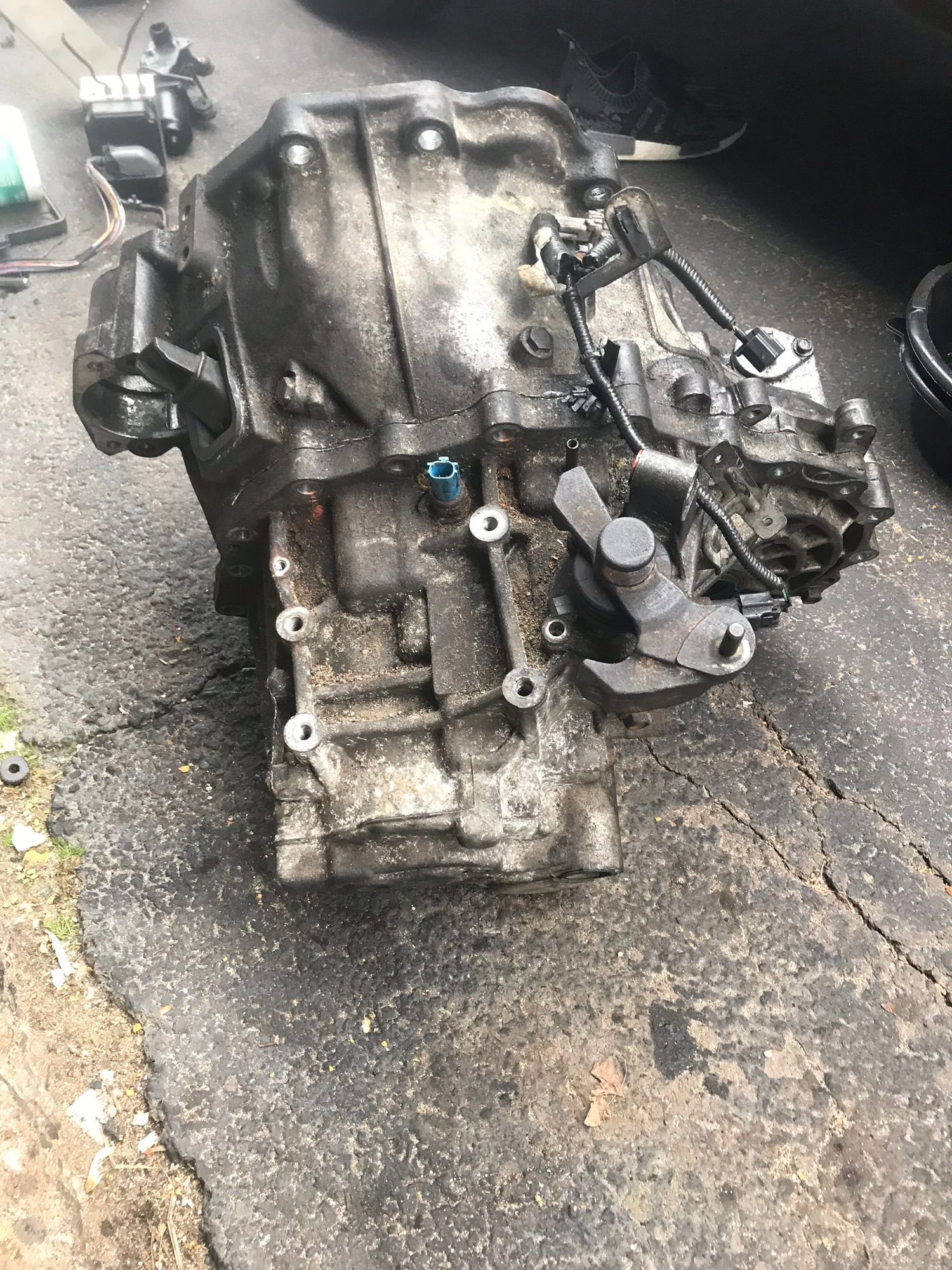 2003 Nissan Maxima 3.5 6 speed transmission and clutch