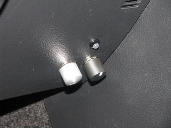 Volume &amp; Bass Knobs