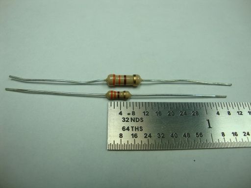 1/2 watt on top
1/4 watt on bottom