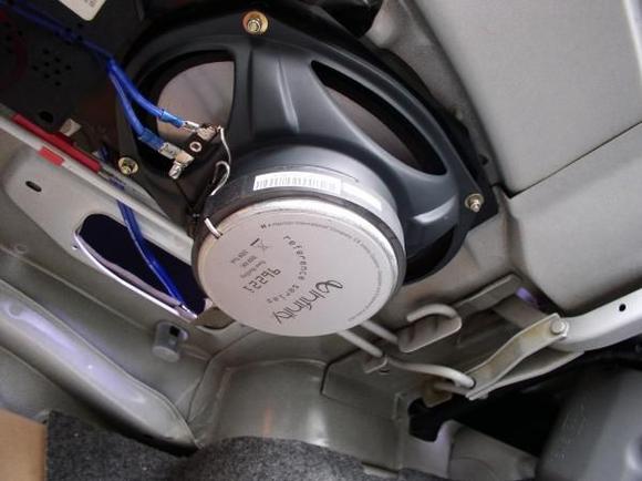 Rear speaker