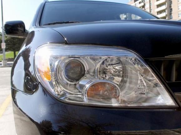 2005 Mitsubishi Outlander LS FWD (8)