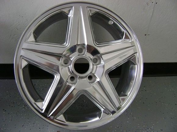 polished aluminum wheel