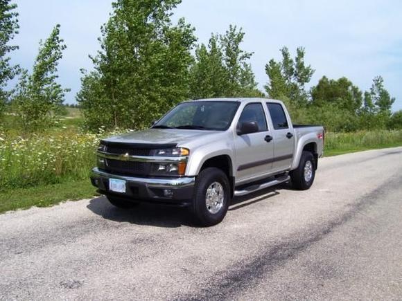 2008 Colorado LT2, after 8 months of driving the yellow Cobalt, I traded it in on another Colorado.  LOVE this truck!!!  Had to buy this since the woman who bought my '06 Monte SS wouldn't sell it back to me.  @#$%!!!