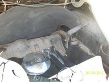 parts in trunk: 4 hub caps plus 1 extra, both horns short, and long one with mount.