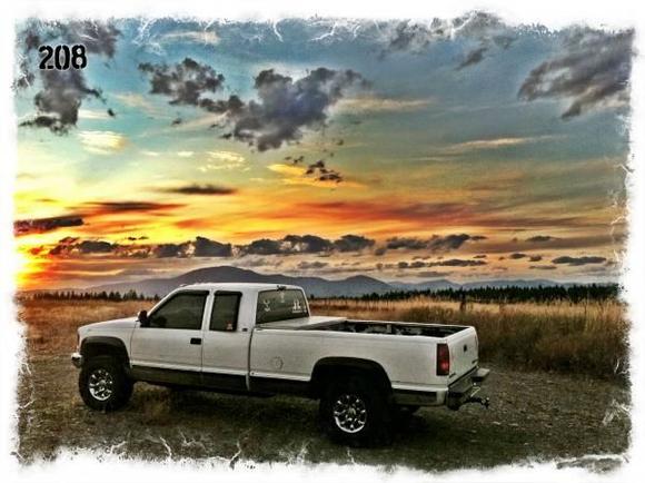 92 GMC 3/4 ton
454, Auto, 12 bolt, .373 gears
Tow rig/1st vehicle I ever purchased
140k miles