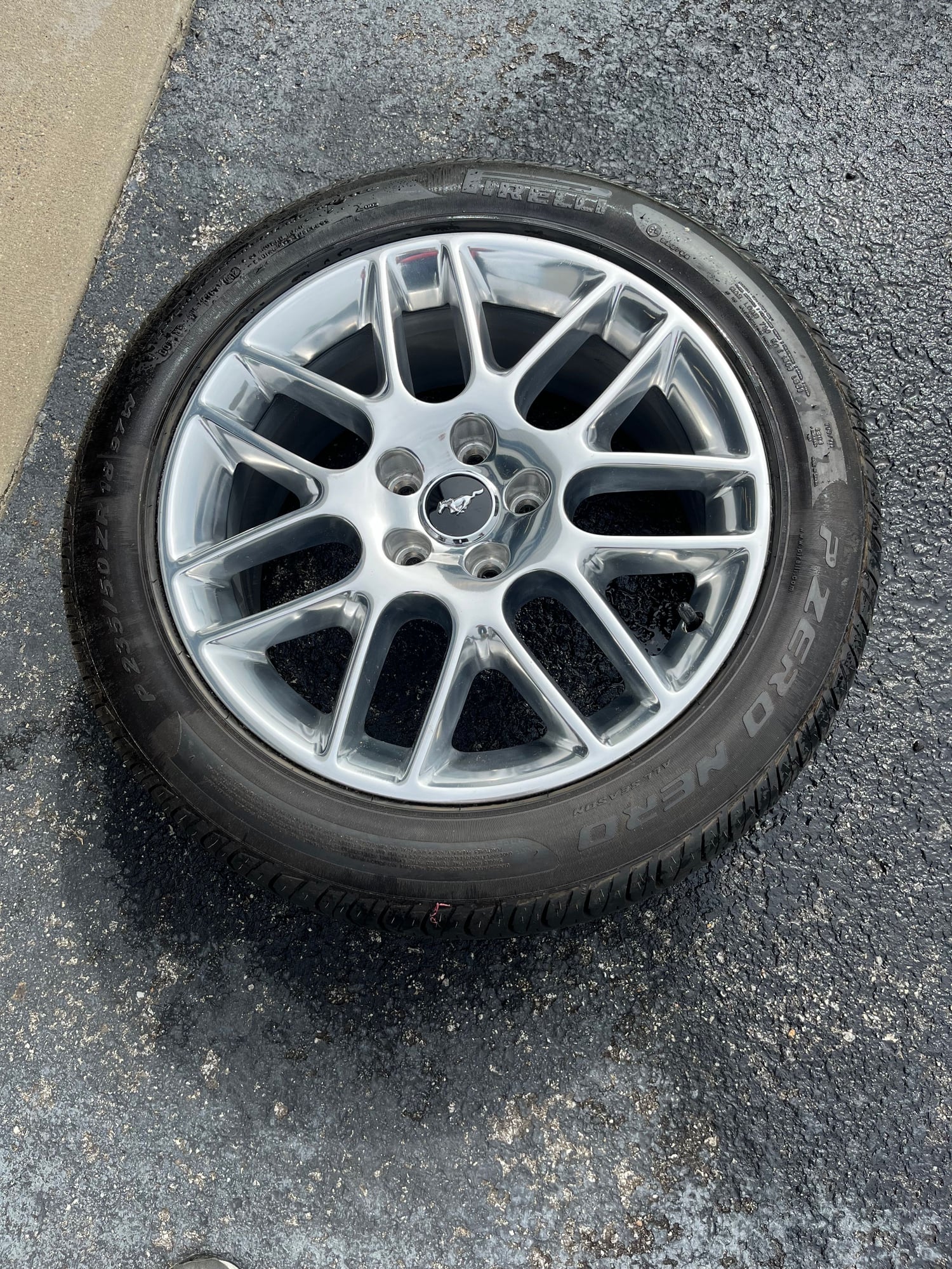 Wheels and Tires/Axles - Mustang 2013 Polish Wheel CR3J1007CA - Used - 2012 to 2014 Ford Mustang - Georgetown, IN 47122, United States