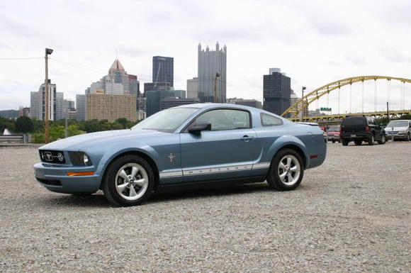 Mustang with Pittsburgh in the background (more of the city)