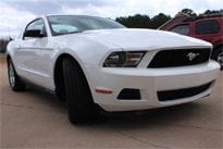 Side View - 2011 White V6 Mustang