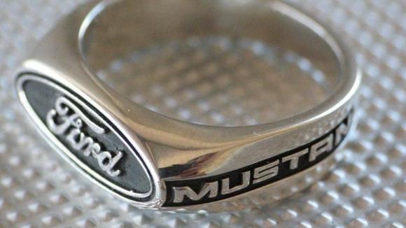 Ford Mustang signet ring