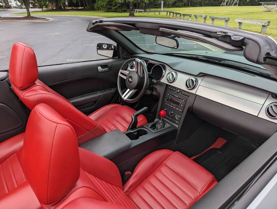 2006 Ford Mustang - 2006 Mustang GT Premium Convertible - 2 Owner - 27K Miles - Tasteful Mods - Used - VIN 1ZVHT85H965110206 - 27,400 Miles - 8 cyl - 2WD - Manual - Convertible - Silver - Newport News, VA 23602, United States