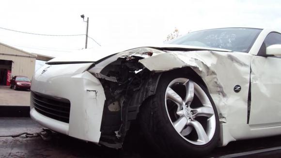 This is what happens boys and girls when someone refuses to stop at red lights.. I never saw it coming.
